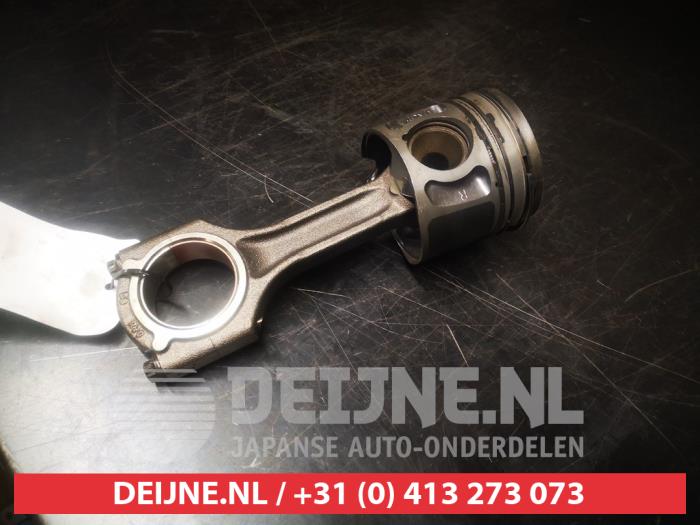 Usagé Bielle Hyundai iX35 (LM) 2.0 CRDi 16V 4x4 Prix sur demande proposé par V.Deijne Jap.Auto-onderdelen BV