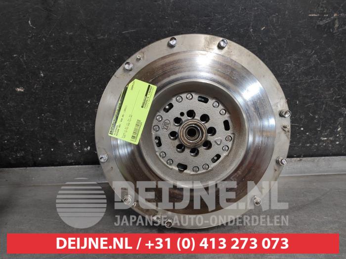 Used Flywheel Nissan Navara (D40) 2.5 dCi 16V 4x4 Price € 150,00 Margin scheme offered by V.Deijne Jap.Auto-onderdelen BV