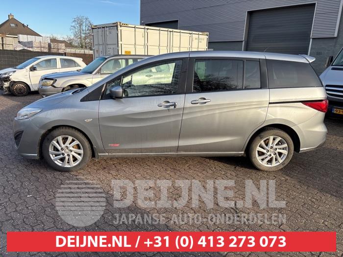 Usados Ventanilla triangular izquierda detrás Mazda 5 (CWA9) 1.8i 16V Precio € 35,00 Norma de margen ofrecido por V.Deijne Jap.Auto-onderdelen BV