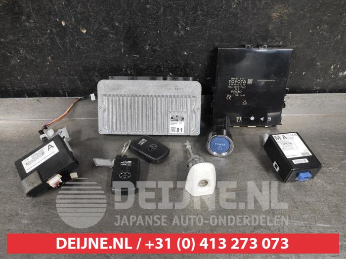 Used Engine management computer Toyota Auris Touring Sports (E18) 1.8 16V Hybrid Price € 150,00 Margin scheme offered by V.Deijne Jap.Auto-onderdelen BV