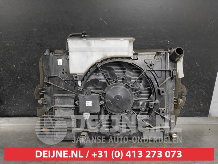 Usagé Radiateur Mazda MX-5 (ND) 1.5 Skyactiv G-131 16V Prix sur demande proposé par V.Deijne Jap.Auto-onderdelen BV