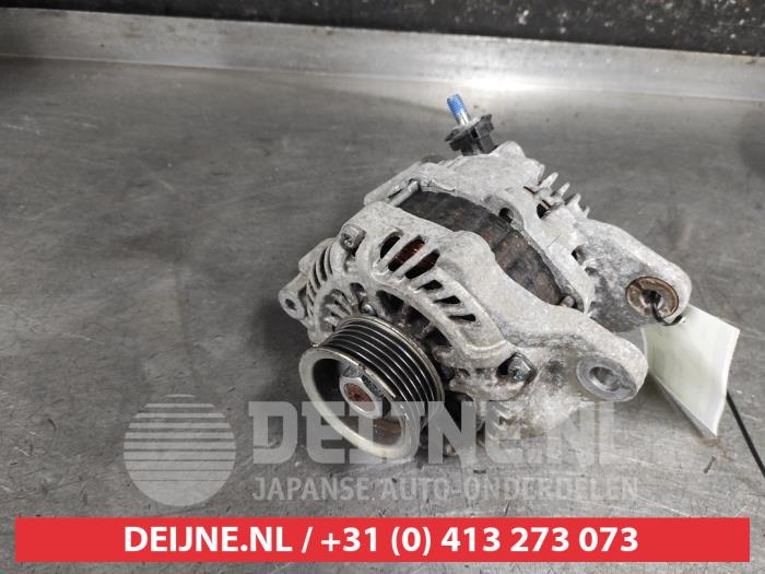 Usagé Dynamo Mitsubishi Space Star (A0) 1.0 12V Prix € 35,00 Règlement à la marge proposé par V.Deijne Jap.Auto-onderdelen BV