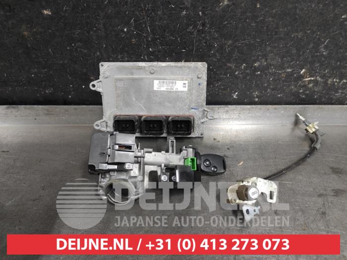 Używane Stacyjka + Kluczyk Honda Jazz (GE6/GE8/GG/GP) 1.2 VTEC 16V Cena € 125,00 Procedura marży oferowane przez V.Deijne Jap.Auto-onderdelen BV