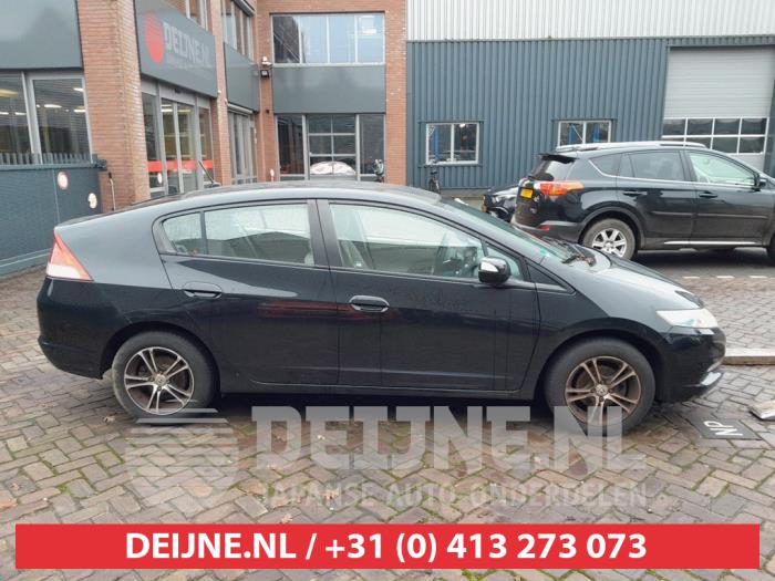 Usados Ventanilla triangular derecha delante Honda Insight (ZE2) 1.3 16V VTEC Precio € 35,00 Norma de margen ofrecido por V.Deijne Jap.Auto-onderdelen BV