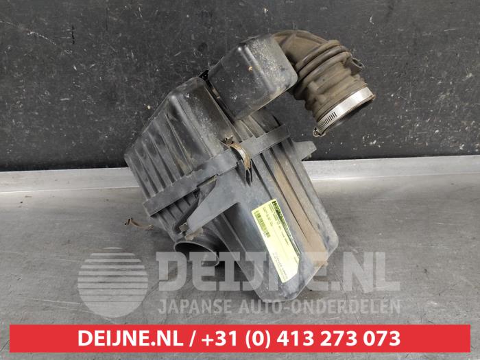 Begagnade Luftfilterhus Suzuki Grand Vitara II (JT) 2.0 16V Pris € 50,00 Marginaltabell erbjuds av V.Deijne Jap.Auto-onderdelen BV