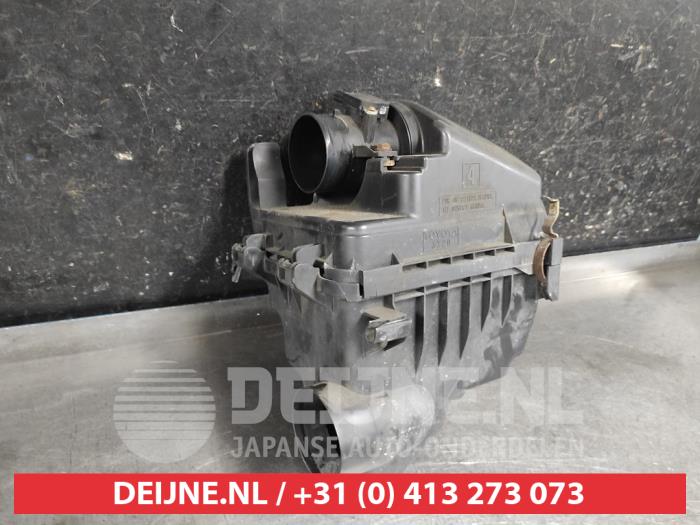 Begagnade Luftfilterhus Toyota Yaris II (P9) 1.8 16V VVT-i TS Pris € 50,00 Marginaltabell erbjuds av V.Deijne Jap.Auto-onderdelen BV