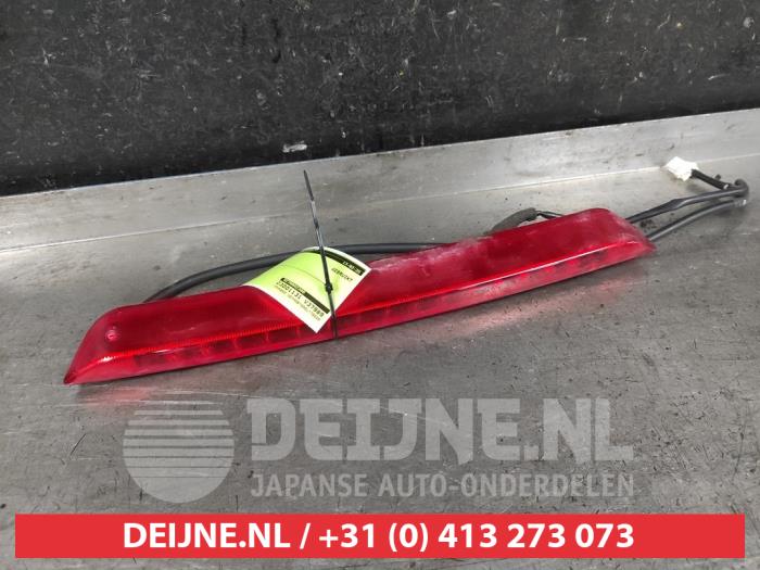 Usagé Feu arrière stop central Kia Cee'd Sportswagon (JDC5) 1.6 CRDi 16V VGT Prix € 75,00 Règlement à la marge proposé par V.Deijne Jap.Auto-onderdelen BV