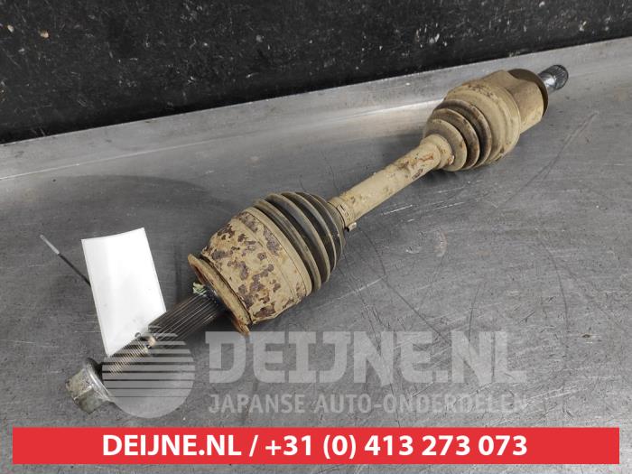 Gebrauchte Antriebswelle links vorne Nissan NP 300 Navara (D23) 2.3 dCi twinturbo 16V 4x4 Preis € 150,00 Margenregelung angeboten von V.Deijne Jap.Auto-onderdelen BV