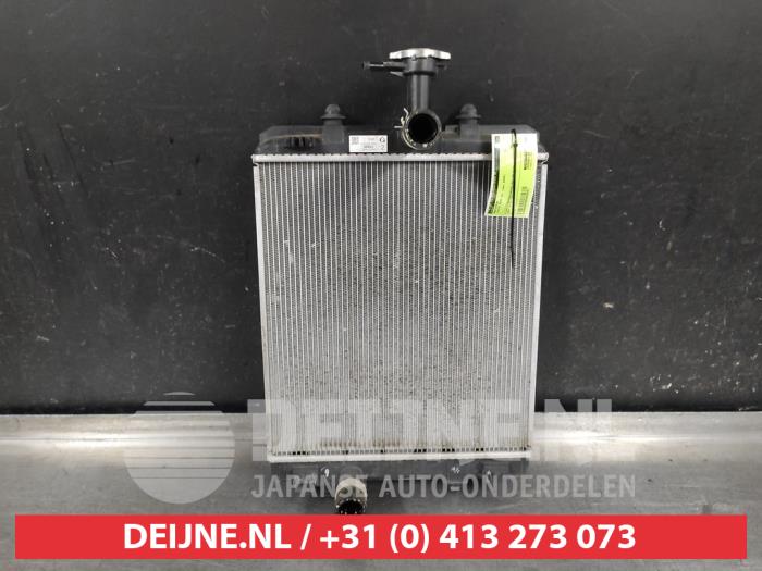 Used Radiator Toyota Aygo (B40) 1.0 12V VVT-i Price € 50,00 Margin scheme offered by V.Deijne Jap.Auto-onderdelen BV