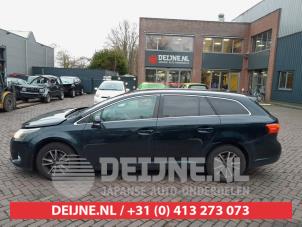 Usagé Vitre triangulaire arrière gauche Toyota Avensis Wagon (T27) 2.0 16V D-4D-F Prix sur demande proposé par V.Deijne Jap.Auto-onderdelen BV