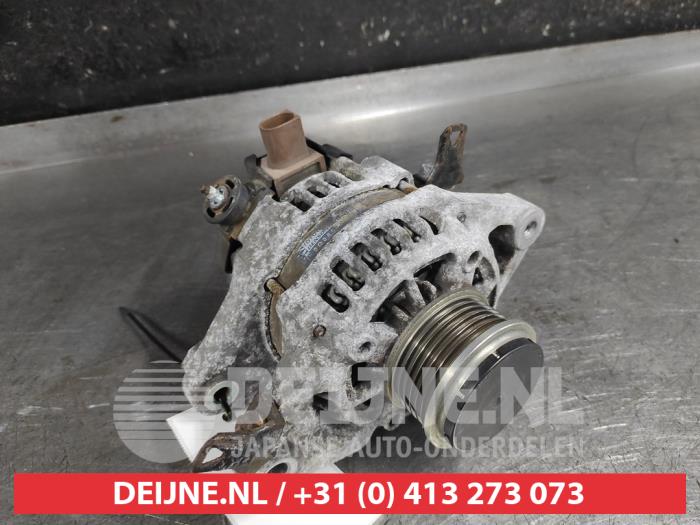 Begagnade Dynamo Toyota Aygo (B40) 1.0 12V VVT-i Pris € 30,00 Marginaltabell erbjuds av V.Deijne Jap.Auto-onderdelen BV
