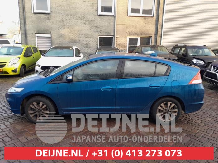Usados Ventanilla triangular izquierda detrás Honda Insight (ZE2) 1.3 16V VTEC Precio € 35,00 Norma de margen ofrecido por V.Deijne Jap.Auto-onderdelen BV