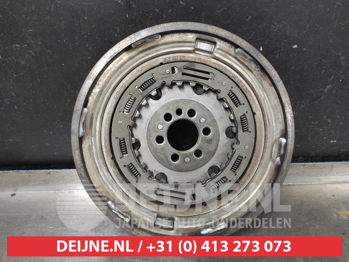 Used Flywheel Renault Captur I (2R) 1.2 TCE 16V EDC Price € 75,00 Margin scheme offered by V.Deijne Jap.Auto-onderdelen BV