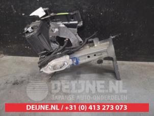 Usados Protector interno Nissan Juke (F16) 1.0 DIG-T 117 12V Precio de solicitud ofrecido por V.Deijne Jap.Auto-onderdelen BV