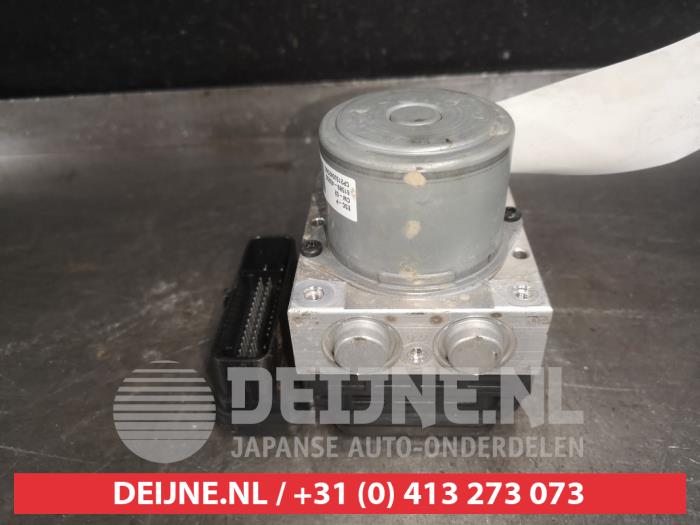 Begagnade ABS-pump Kia Ceed Sportswagon (CDF) 1.6 CRDi 16V 115 Eco-Dynamics+ Pris € 350,00 Marginaltabell erbjuds av V.Deijne Jap.Auto-onderdelen BV