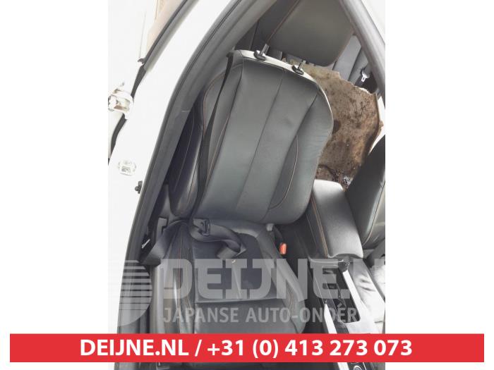Używane Fotel prawy Mitsubishi Eclipse Cross (GK/GL) 1.5 Turbo 16V 4WD Cena na żądanie oferowane przez V.Deijne Jap.Auto-onderdelen BV