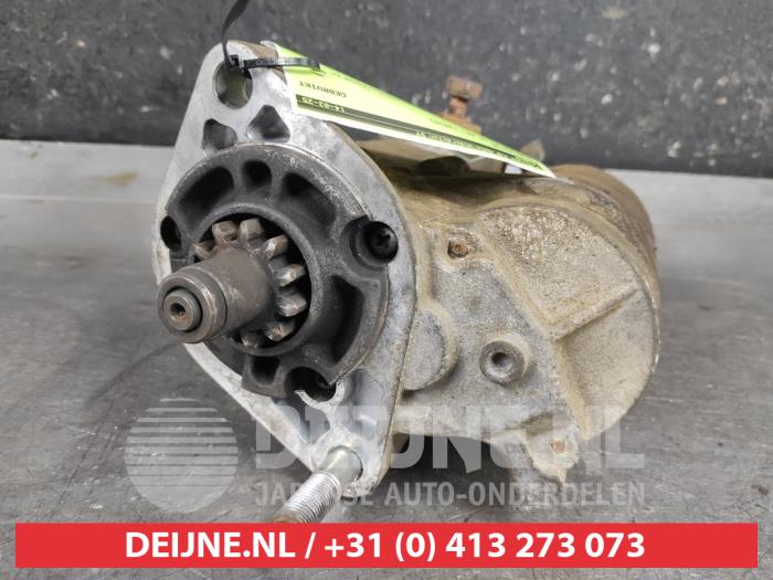 Begagnade Startmotor Toyota Hilux IV 2.5 D4-D 16V 4x4 Pris € 75,00 Marginaltabell erbjuds av V.Deijne Jap.Auto-onderdelen BV
