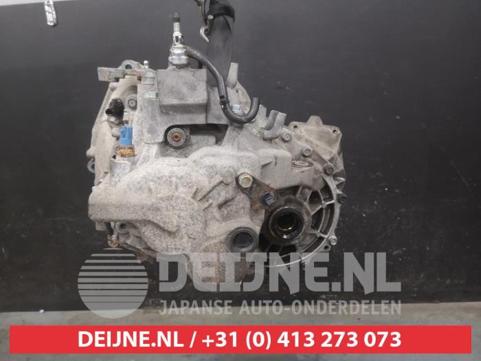 Getriebe van een Nissan Qashqai (J10) 2.0 16V 4x4 2007