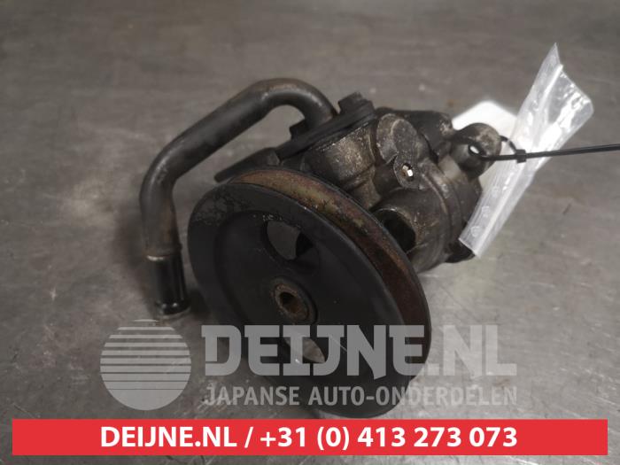 Usagé Pompe de direction Hyundai Getz 1.4i 16V Prix € 35,00 Règlement à la marge proposé par V.Deijne Jap.Auto-onderdelen BV