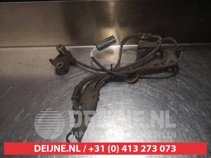 Begagnade ABS-sensor Mazda Premacy 1.8 16V Exclusive HP Pris € 25,00 Marginaltabell erbjuds av V.Deijne Jap.Auto-onderdelen BV