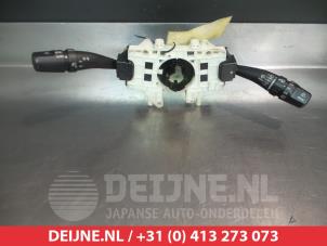 Usagé Commodo d'essuie glace Kia Cerato 1.5 CRDi 16V Prix sur demande proposé par V.Deijne Jap.Auto-onderdelen BV