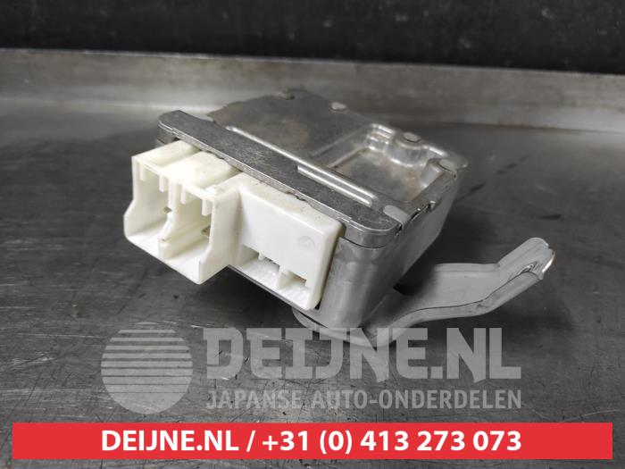 Usagé Ordinateur direction assistée Toyota Yaris (P1) 1.3 16V VVT-i Prix € 75,00 Règlement à la marge proposé par V.Deijne Jap.Auto-onderdelen BV