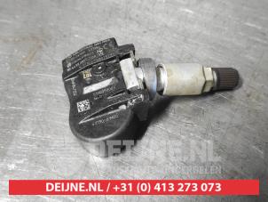 Däcktryckssensor från en Suzuki SX4 S-Cross (JY) 1.0 Booster Jet Turbo 12V 2018