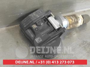 Däcktryckssensor från en Suzuki SX4 S-Cross (JY) 1.4 Booster Jet Turbo 16V SHVS 2020