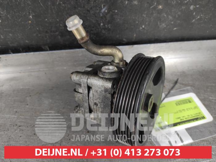 Usagé Pompe de direction Infiniti FX (S50) 35 3.5i 24V AWD Prix € 25,00 Règlement à la marge proposé par V.Deijne Jap.Auto-onderdelen BV