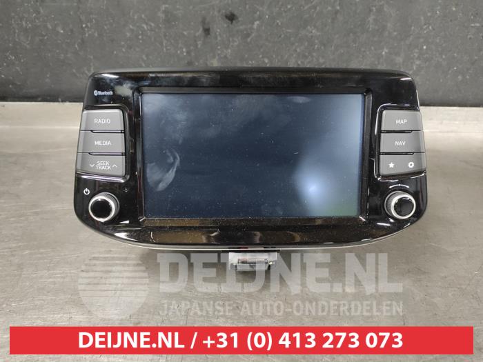 Begagnade Radio Hyundai i30 (PDEB5/PDEBB/PDEBD/PDEBE) 1.0 T-GDI 12V Pris € 150,00 Marginaltabell erbjuds av V.Deijne Jap.Auto-onderdelen BV