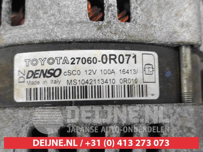 Dynamo från en Toyota Verso 2.0 16V D-4D-F 2013