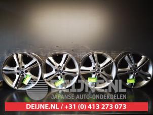 Used Set of wheels Ssang Yong Korando 2.0 e-XDi 16V 4x2 Price on request offered by V.Deijne Jap.Auto-onderdelen BV