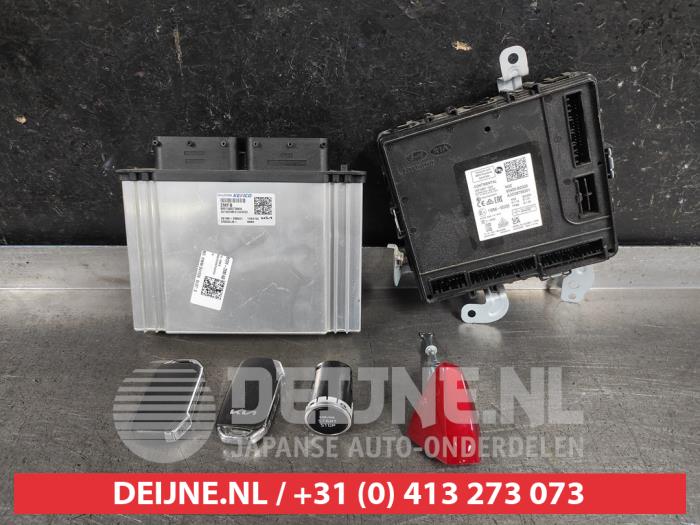 Used Engine management computer Kia Sportage (NQ5E) 1.6 T-GDi MHEV 16V AWD Price € 300,00 Margin scheme offered by V.Deijne Jap.Auto-onderdelen BV