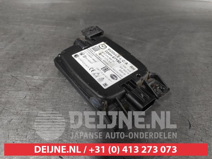 Begagnade Dödvinkelsensor Mazda CX-3 (DJ/DK) 2.0 SkyActiv-G 120 Pris € 100,00 Marginaltabell erbjuds av V.Deijne Jap.Auto-onderdelen BV