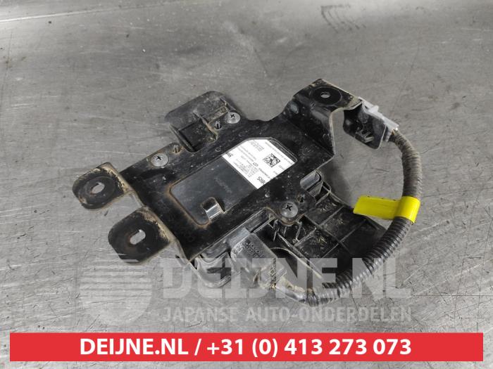 Begagnade Dödvinkelsensor Kia Sportage (QL) 1.6 T-GDI 16V 4x4 Pris € 100,00 Marginaltabell erbjuds av V.Deijne Jap.Auto-onderdelen BV
