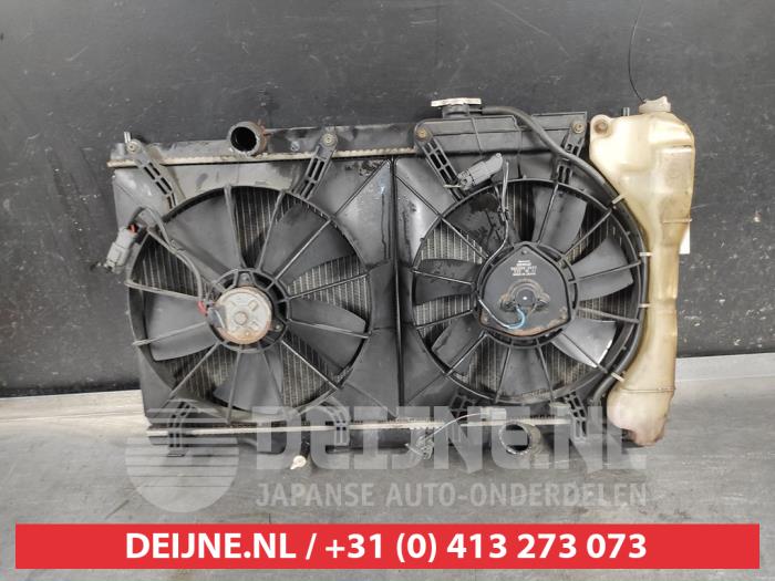 Usagé Radiateur Honda CR-V (RD5/6/7/8) 2.0i 16V VTEC Prix € 75,00 Règlement à la marge proposé par V.Deijne Jap.Auto-onderdelen BV