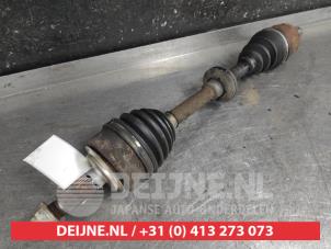 Używane Os napedowa lewy przód Honda CR-V (RD5/6/7/8) 2.0i 16V VTEC Cena na żądanie oferowane przez V.Deijne Jap.Auto-onderdelen BV