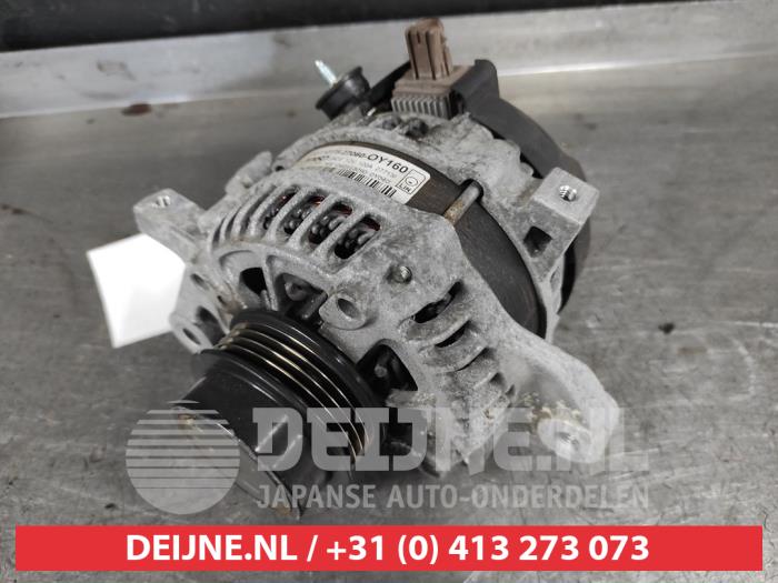 Begagnade Dynamo Toyota Yaris III (P13) 1.33 16V Dual VVT-I Pris € 45,00 Marginaltabell erbjuds av V.Deijne Jap.Auto-onderdelen BV