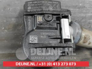 Däcktryckssensor från en Suzuki Swift (ZC/ZD) 1.0 Booster Jet Turbo 12V SHVS 2019