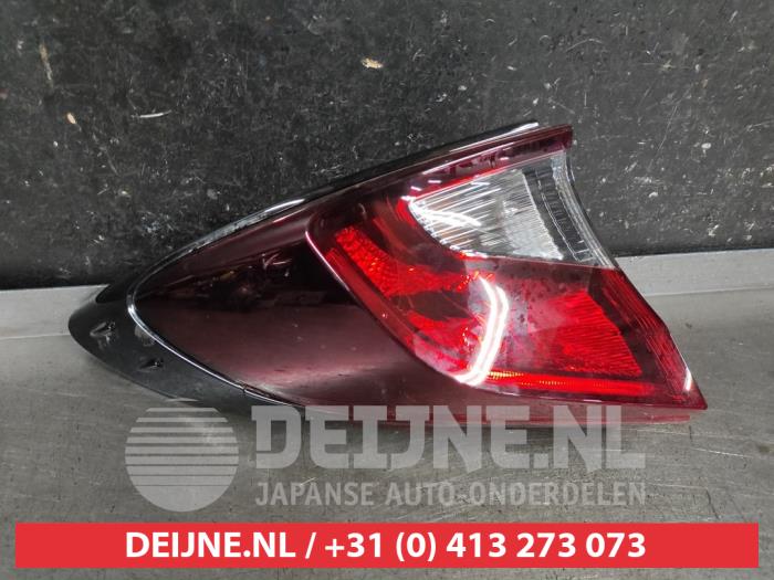 Usagé Feu arrière secondaire gauche Toyota C-HR (X1,X5) 1.8 16V Hybrid Prix € 200,00 Règlement à la marge proposé par V.Deijne Jap.Auto-onderdelen BV