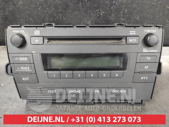 Używane Radio Toyota Prius (ZVW3) 1.8 16V Cena € 150,00 Procedura marży oferowane przez V.Deijne Jap.Auto-onderdelen BV