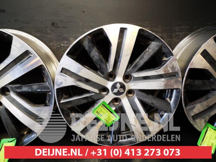 Set of wheels - Alloy MITSUBISHI