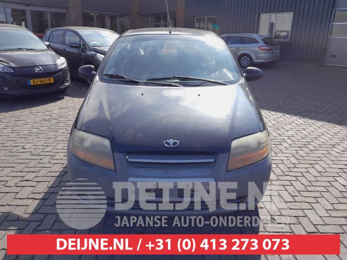 Używane Maska Chevrolet Kalos (SF48) 1.2 Cena € 50,00 Procedura marży oferowane przez V.Deijne Jap.Auto-onderdelen BV