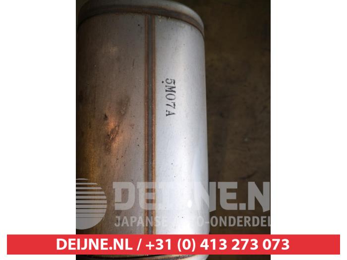 Gebrauchte Auspuff Mitteldämpfer Honda Jazz (GK/GP) 1.3 -i-VTEC 16V Preis € 50,00 Margenregelung angeboten von V.Deijne Jap.Auto-onderdelen BV