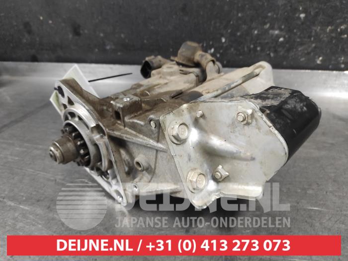 Gebrauchte Anlasser Toyota Hilux V/VI 2.8 D4D-F 16V 4x4 Preis € 150,00 Margenregelung angeboten von V.Deijne Jap.Auto-onderdelen BV