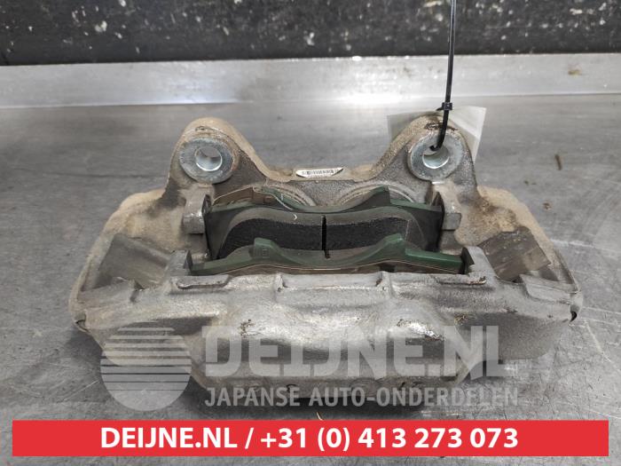 Gebrauchte Bremszange links vorne Toyota Hilux V/VI 2.8 D4D-F 16V 4x4 Preis auf Anfrage angeboten von V.Deijne Jap.Auto-onderdelen BV