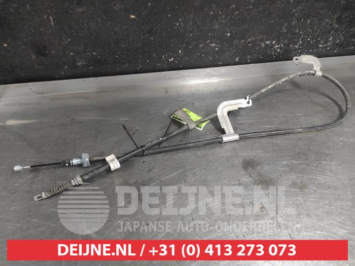 Usagé Câble frein à main Hyundai Bayon 1.0 T-GDI 12V Prix € 35,00 Règlement à la marge proposé par V.Deijne Jap.Auto-onderdelen BV