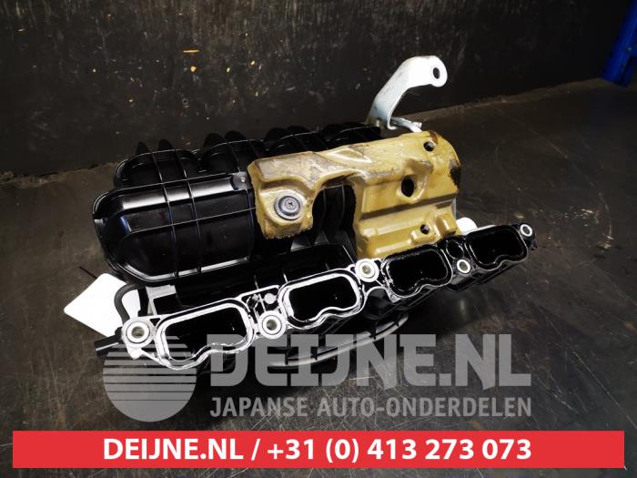 Used Intake manifold Toyota RAV4 (A5) 2.5 Hybrid 16V AWD Price on request offered by V.Deijne Jap.Auto-onderdelen BV