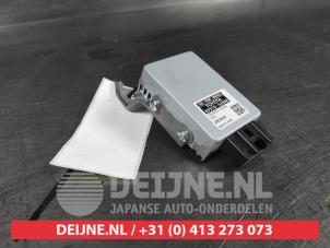 Usagé Boitier pompe à carburant Toyota Yaris IV (P21/PA1/PH1) 1.5 12V Hybrid 115 Prix sur demande proposé par V.Deijne Jap.Auto-onderdelen BV