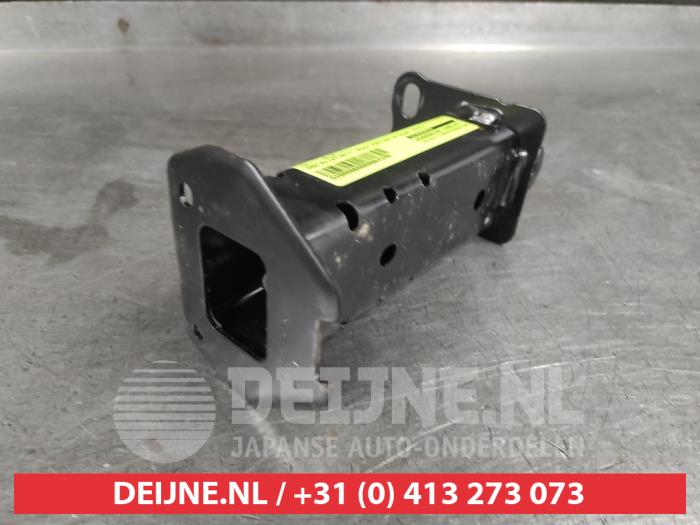 Begagnade Underram Toyota Yaris IV (P21/PA1/PH1) 1.5 12V Hybrid 115 Pris € 100,00 Marginaltabell erbjuds av V.Deijne Jap.Auto-onderdelen BV